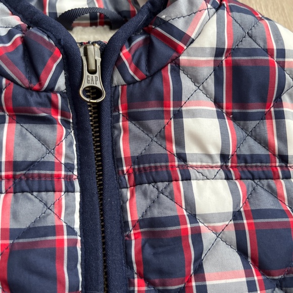 Kids gap plaid vest size 5T - Picture 5 of 6